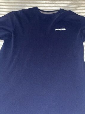 Patagonia Navy and Heather Gray Crewneck Tee